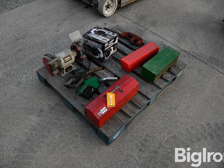 pallet-of-farm-support-image-3