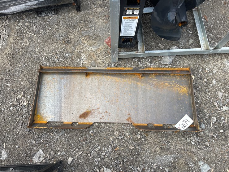 #204-•-skid-steer-mount-plate-image-1