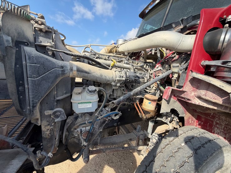 2015-western-star-4900ex-image-9