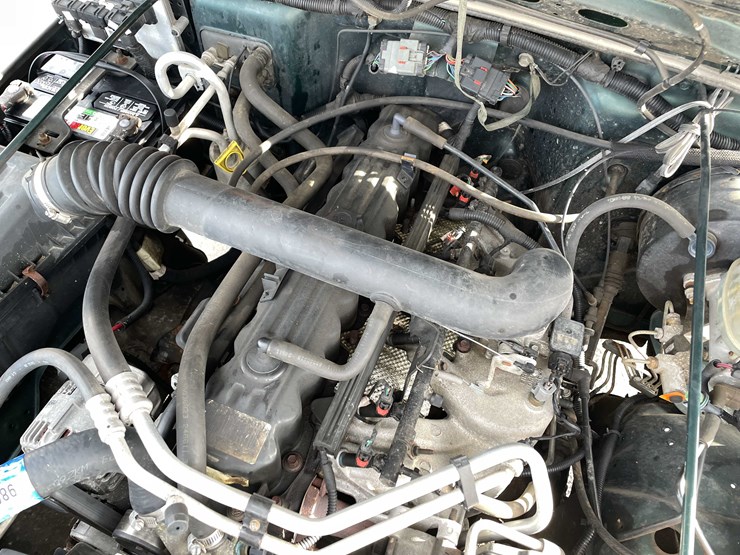 2000-jeep-wrangler-sport-image-68