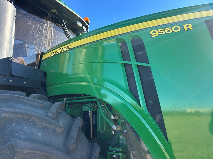 john-deere-9560r-image-21