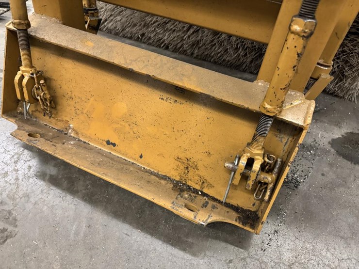 #3281-•-ase-sweeper-broom-attachment-image-7