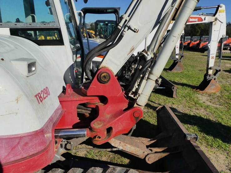 takeuchi-tb290-image-6