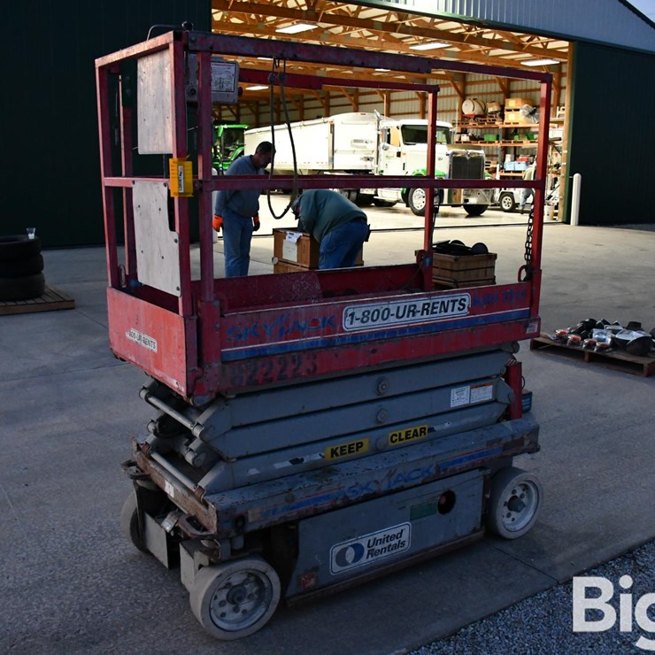 2006 SkyJack SJII-3219 Scissor Lift