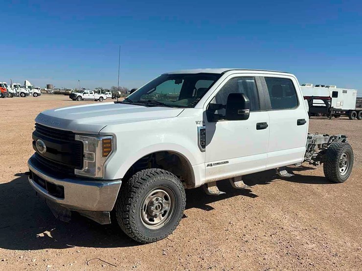 2019-ford-f250-image-1