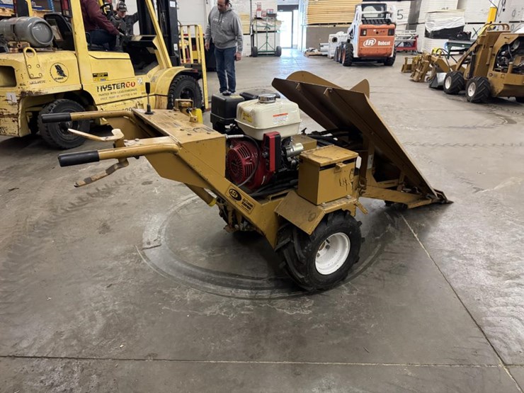 #3280-•-ase-hydraulic-tractor-with-roof-remover-attachment-image-5