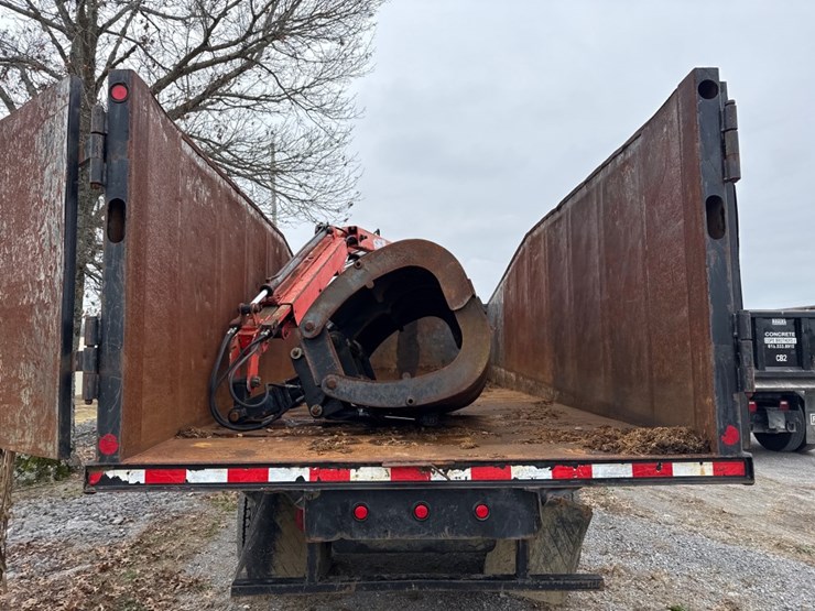 #30694-•-2008-sterling-litter/debris-truck-image-9