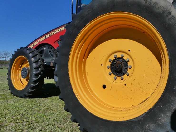 2017-versatile-260-image-8