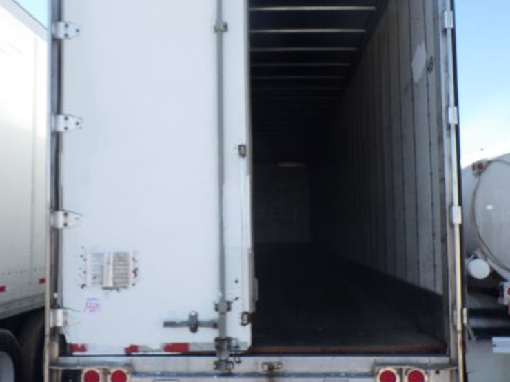 2015-great-dane-van-image-13