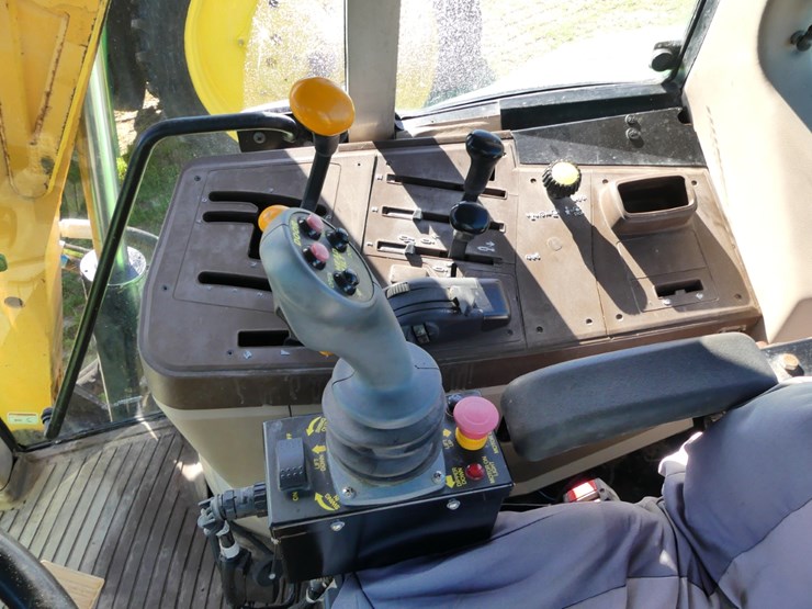 2007-john-deere-6615-image-14