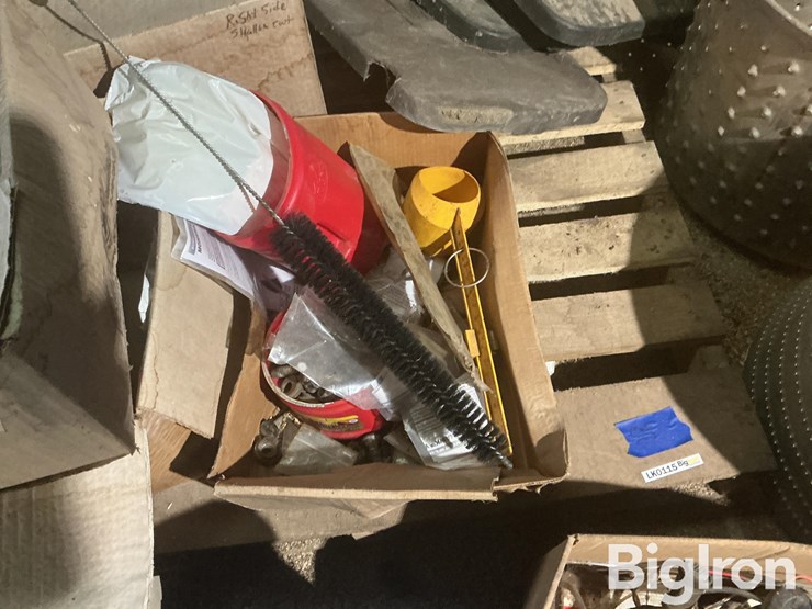 john-deere-200-image-11