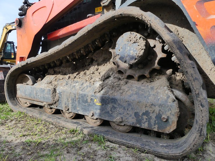 kubota-svl75-2-image-5