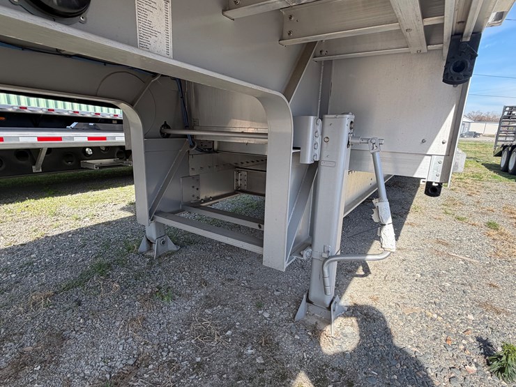 2024-doonan-titanium-image-2