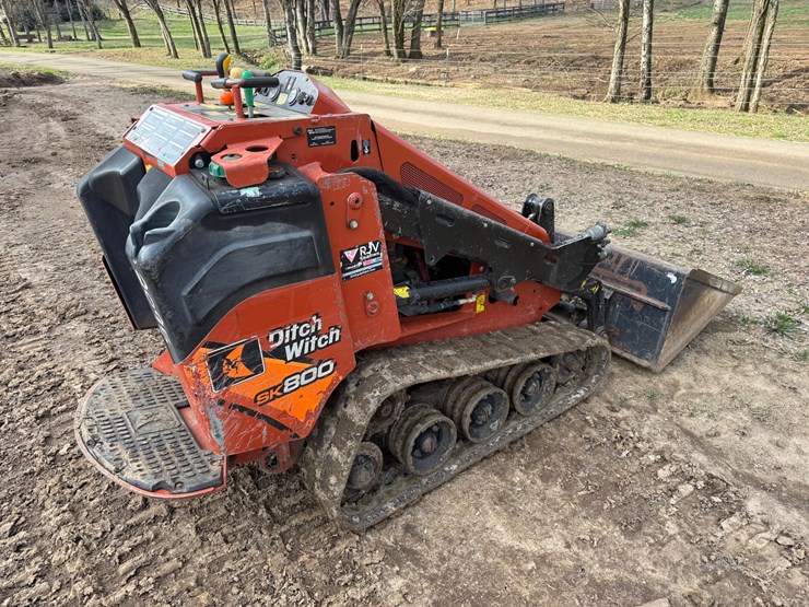 2019-ditch-witch-sk800-image-6