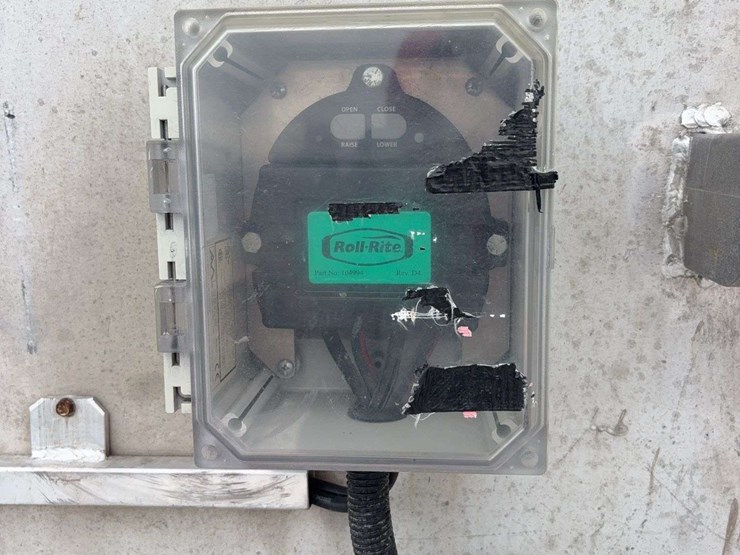 1997-mac-34ft-dump-trailer,-tires-are-80%,-new-hoist-2-years-ago,-new-liner-2-years-ago,-automatic-roll-tarp,-new-jacks,-just-downsizing,-nice-trailer-image-6