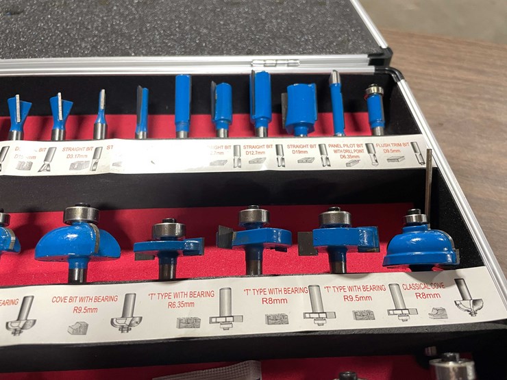 #2054-•-(35)-piece-router-bit-set-(cw)-image-6