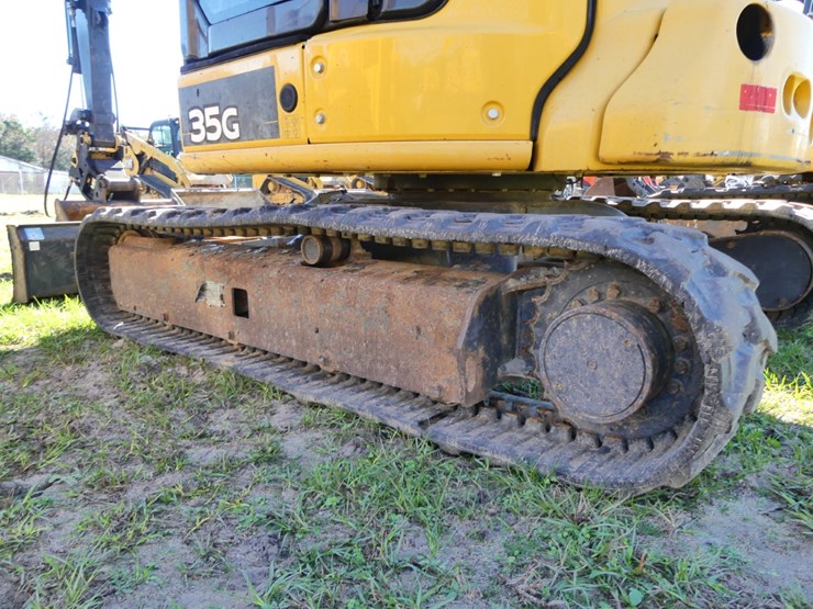 2019-deere-35g-image-6