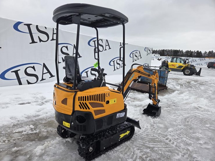 #5016-•-unused-future-ft15p-mini-excavator-image-5