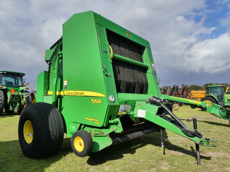 john-deere-568-image-1