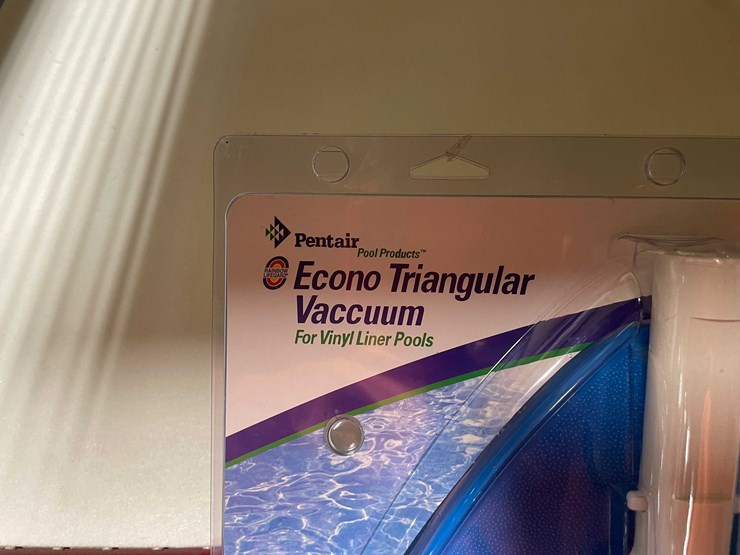 #4086-•-econo-triangular-vacuum-for-vinyl-liner-pools-new-(cw)-image-5