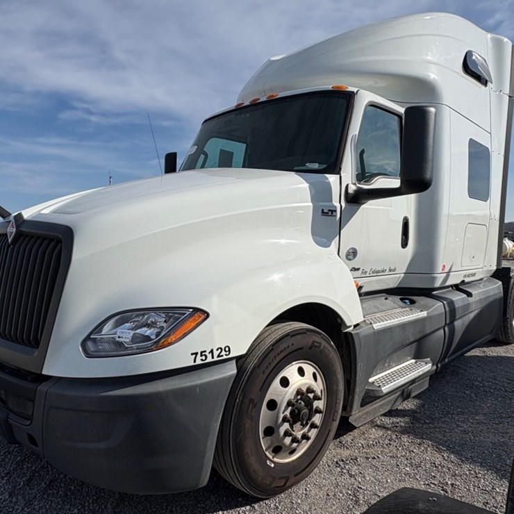 2019 INTERNATIONAL LT