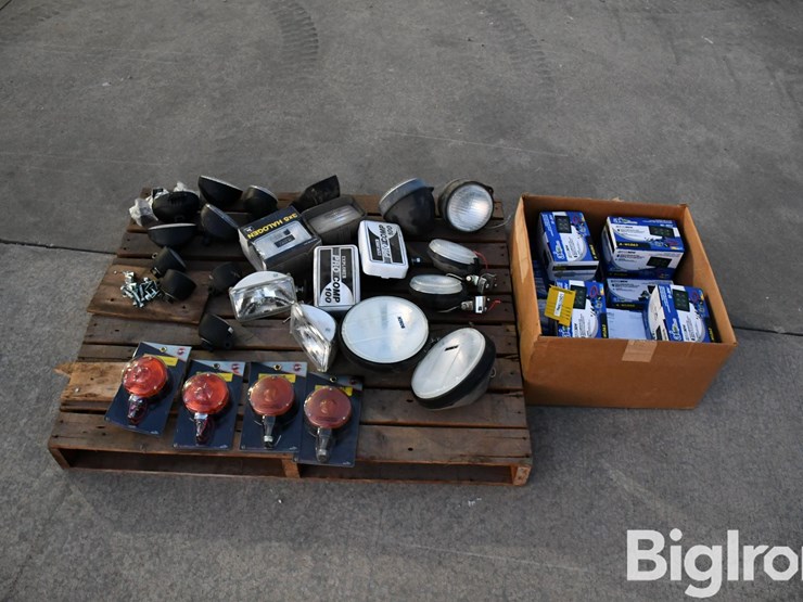 pallet-of-different-types-of-lights-image-2