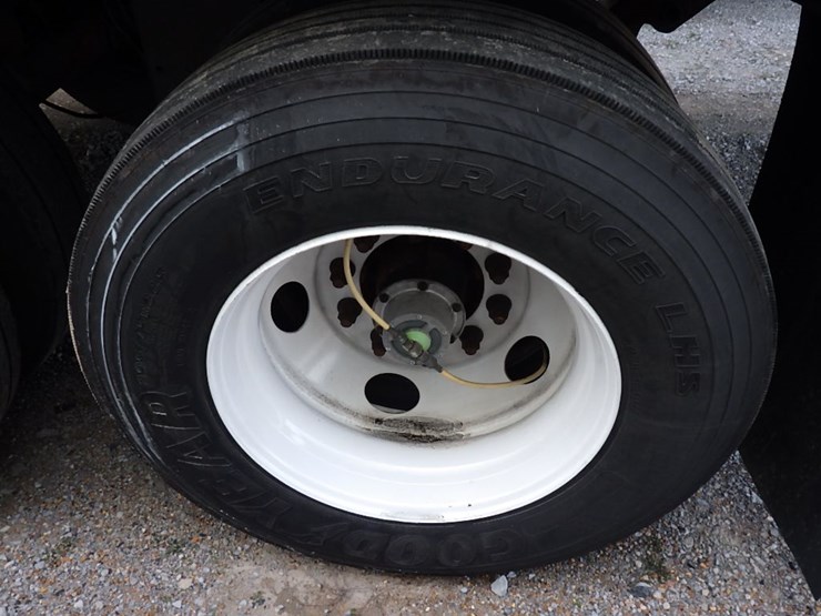 2018-hyundai-translead-image-17