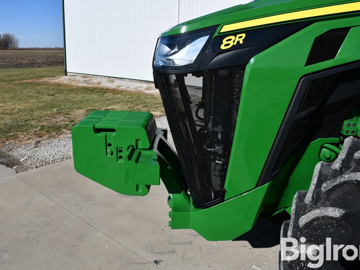2022-john-deere-8r-410-image-11