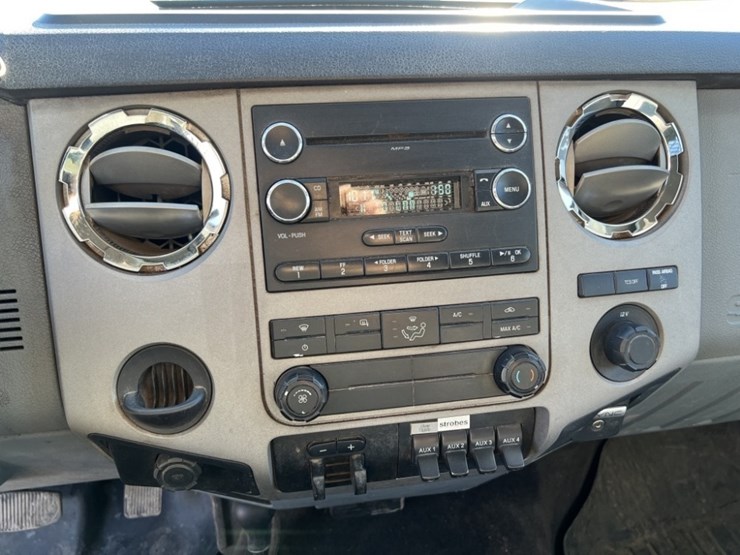 2015-ford-f450-xlt-sd-image-36