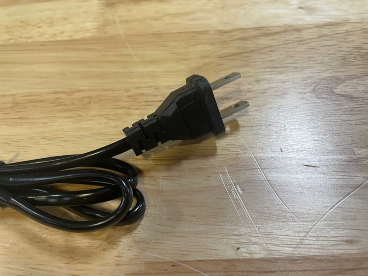 #2033-•-dewalt-style-cordless-ratchet-wrench-with-(2)-batteries,-charger-and-case-(pr12)-image-5