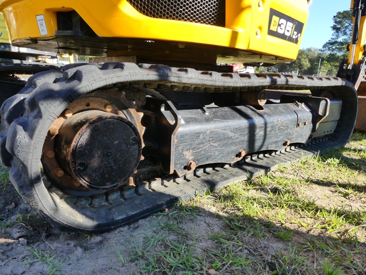 2024-jcb-35z-1-image-6