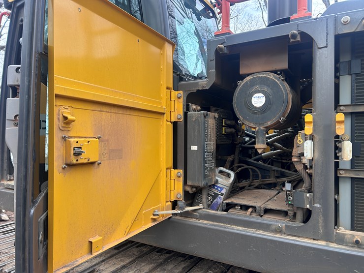 2022-volvo-ec220el-image-21