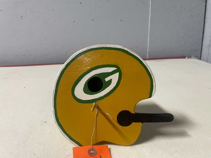 #4083-•-vintage-green-bay-packers-birdhouse-(cw)-image-1