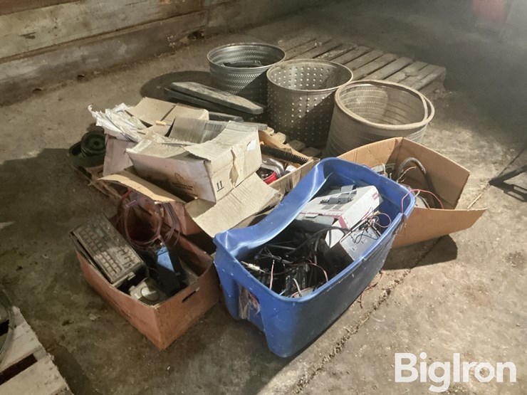 john-deere-200-image-1