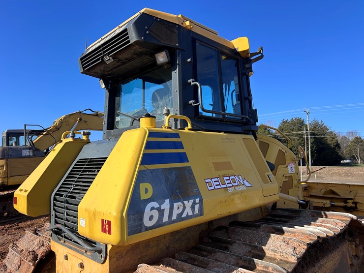 komatsu-d61pxi-24-image-15