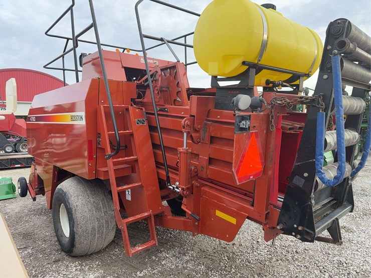 2004-hesston-4760-image-9