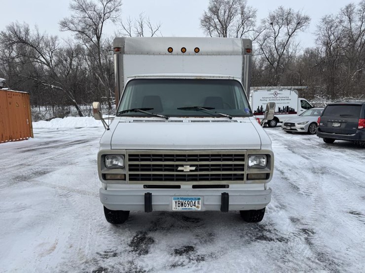 #2225-•-1996-chevrolet-box-truck-image-8