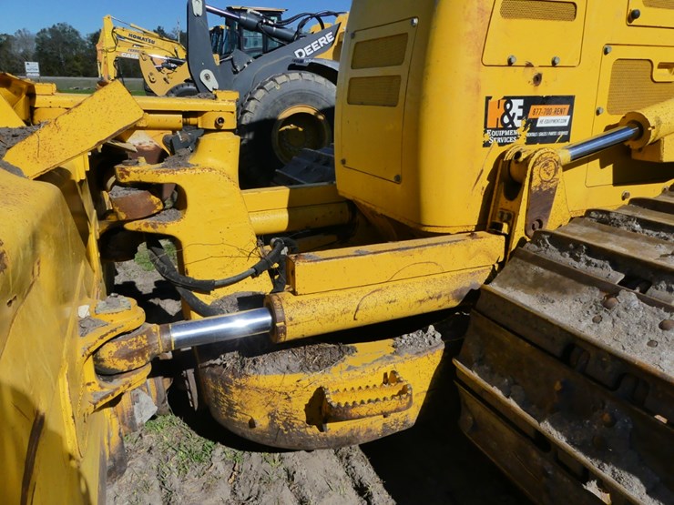 2022-komatsu-d61px-image-10