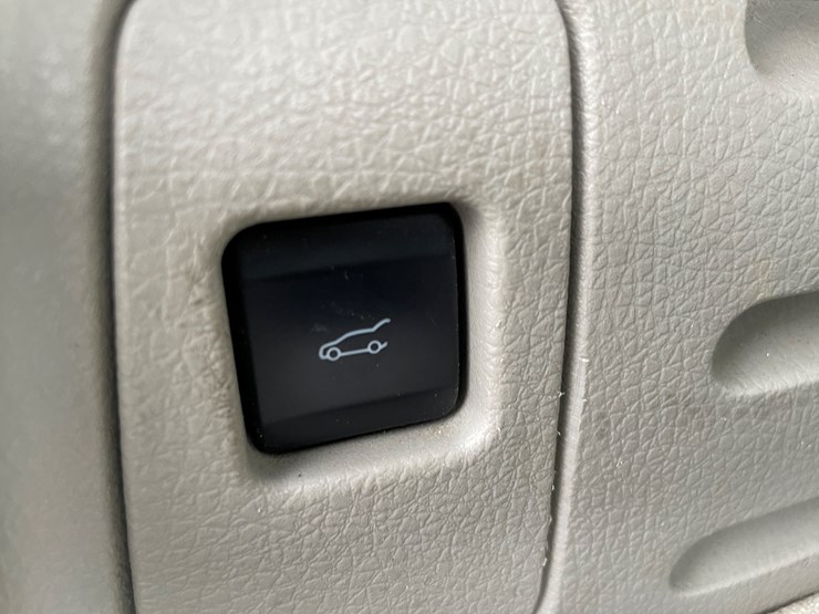 2012-lincoln-mkx-image-25