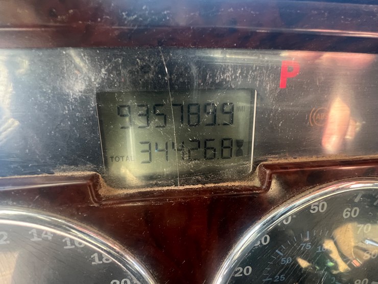 2004-mack-granite-cv713-image-28