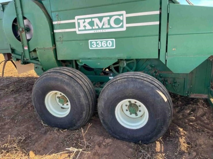 kmc-3360-peanut-harvester-image-7