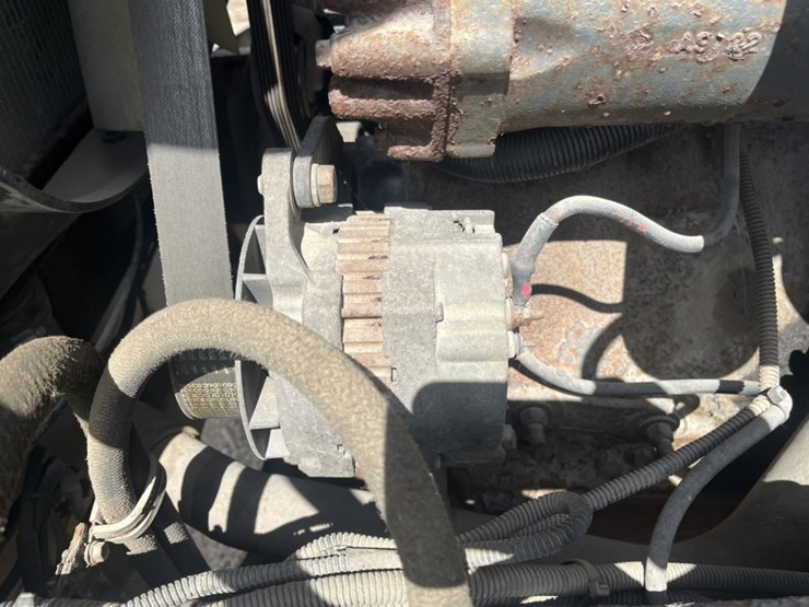 #1556-•-1999-mack-e7-460-day-cab-truck-tractor-image-31