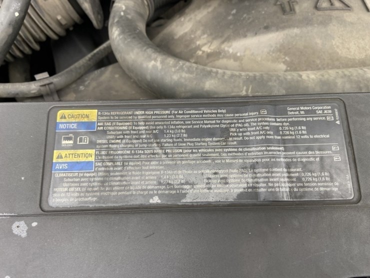 2004-chevrolet-silverado-4x4-pickup-image-38