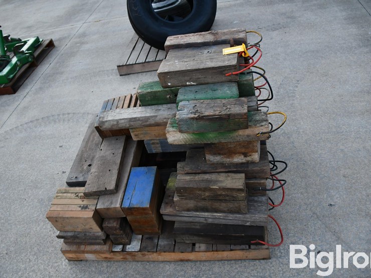 pallet-of-wood-blocks-image-8