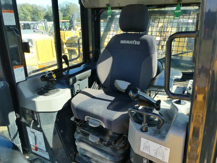2022-komatsu-d61px-image-11
