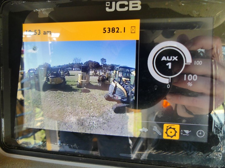 2019-jcb-457-image-21