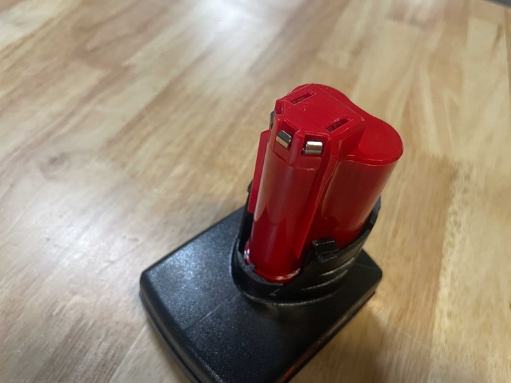 #2043-•-(2)-milwaukee-compatible-12v-8.0ah-batteries-(pr11)-image-11