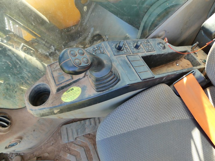 volvo-ec220el-image-15