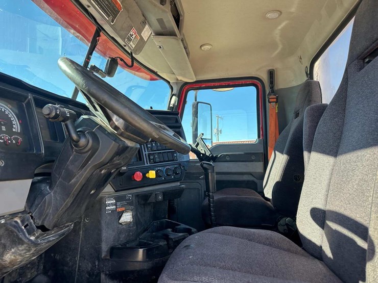 2020-mack-pinnacle-image-5