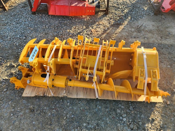 #6025-•-unused-mini-excavator-attachment-set-image-5